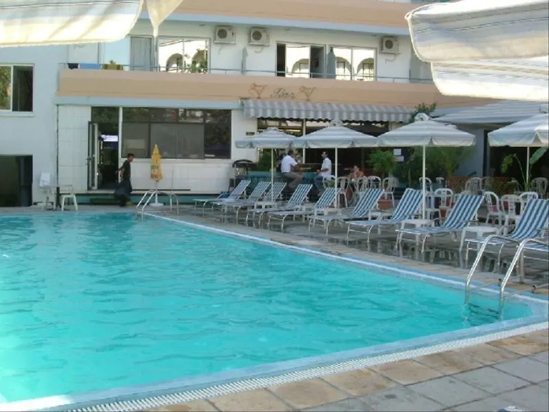 לרנקה San Remo Hotel